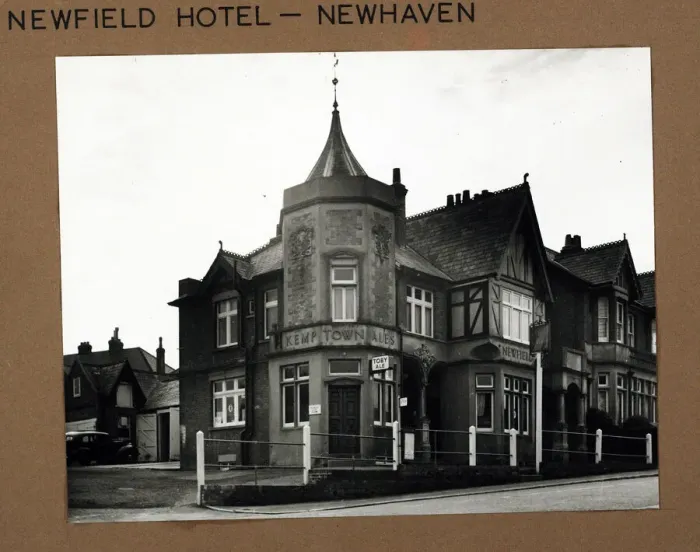 Framed Print : Photograph of Newfield Hotel, Newhaven, Sussex Framed Print : Photograph of Newfield Hotel, Newhaven, Sussex