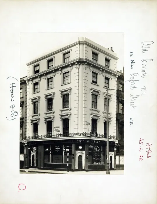 Framed Print : Photograph of Old Crown PH, Bloomsbury, London Framed Print : Photograph of Old Crown PH, Bloomsbury, London