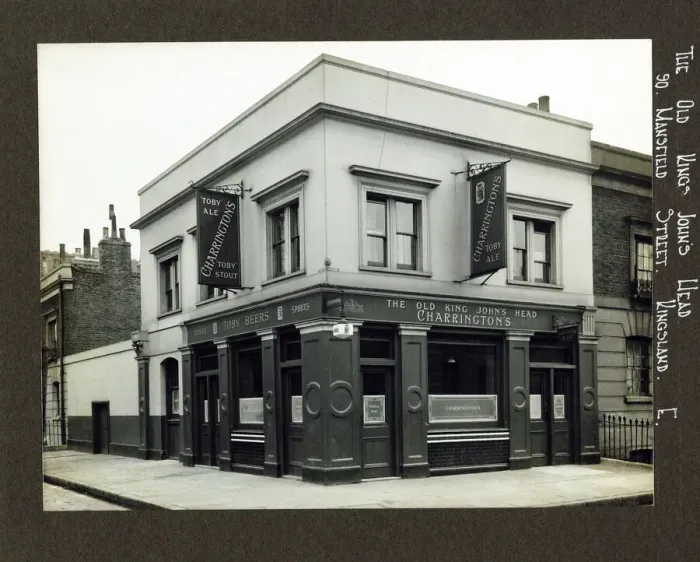 Framed Print : Photograph of Old King Johns Head PH, Kingsland, London Framed Print : Photograph of Old King Johns Head PH, Kingsland, London