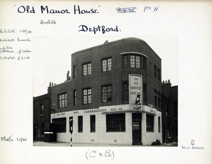 Framed Print : Photograph of Old Manor House PH, Deptford (New), London Framed Print : Photograph of Old Manor House PH, Deptford (New), London