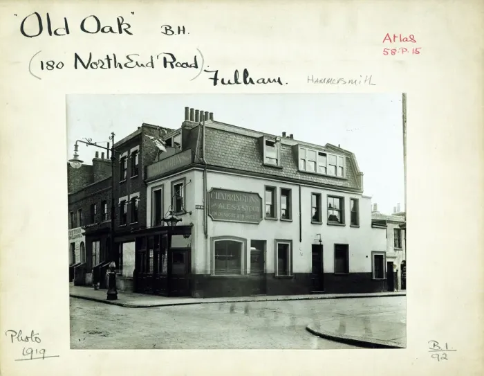 Framed Print : Photograph of Old Oak PH, Fulham (Old), London Framed Print : Photograph of Old Oak PH, Fulham (Old), London