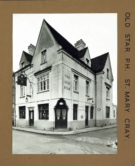 Framed Print : Photograph of Old Star PH, St Mary Cray, Greater London Framed Print : Photograph of Old Star PH, St Mary Cray, Greater London