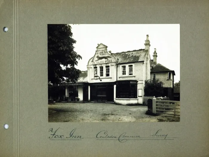 Framed Print : Photograph of Olde Foxe PH, Coulsdon Common, Surrey Framed Print : Photograph of Olde Foxe PH, Coulsdon Common, Surrey