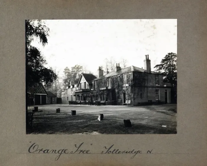 Framed Print : Photograph of Orange Tree PH, Totteridge, London Framed Print : Photograph of Orange Tree PH, Totteridge, London