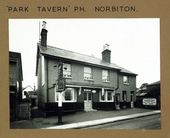 Framed Print : Photograph of Park Tavern, Kingston, Surrey Framed Print : Photograph of Park Tavern, Kingston, Surrey