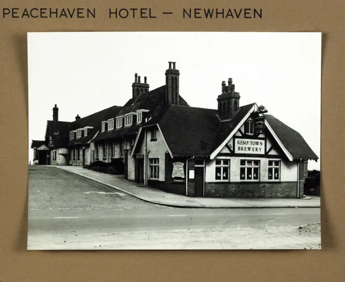 Framed Print : Photograph of Peacehaven Hotel, Newhaven, Sussex Framed Print : Photograph of Peacehaven Hotel, Newhaven, Sussex