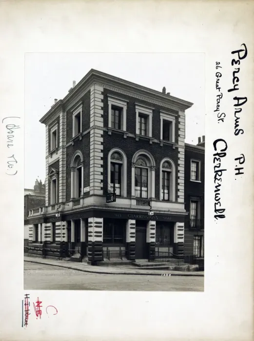 Framed Print : Photograph of Percy Arms, Clerkenwell, London Framed Print : Photograph of Percy Arms, Clerkenwell, London