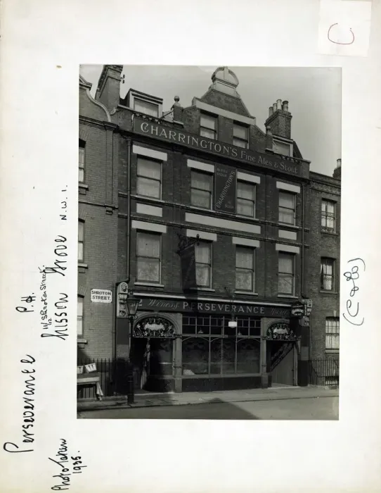 Framed Print : Photograph of Perseverance PH, Marylebone, London Framed Print : Photograph of Perseverance PH, Marylebone, London