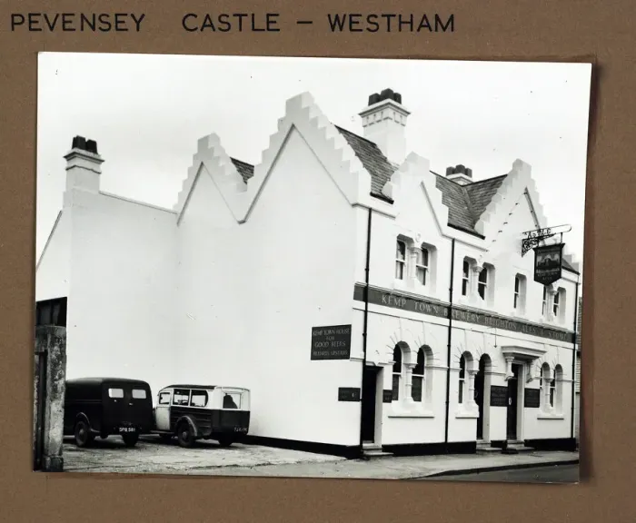 Framed Print : Photograph of Pevensey Castle PH, Westham, Sussex Framed Print : Photograph of Pevensey Castle PH, Westham, Sussex