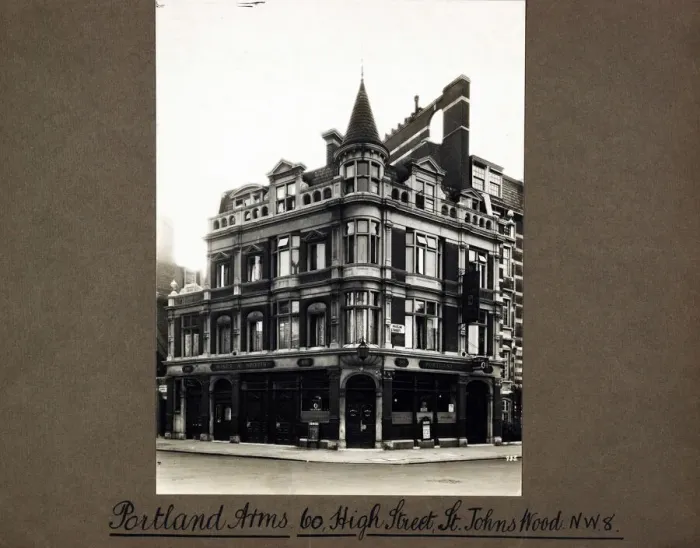 Framed Print : Photograph of Portland Arms, St Johns Wood, London Framed Print : Photograph of Portland Arms, St Johns Wood, London