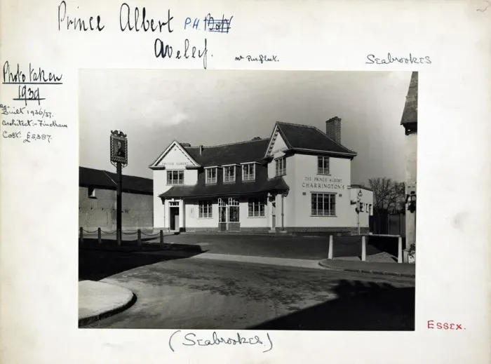 Framed Print : Photograph of Prince Albert PH, Aveley, Essex Framed Print : Photograph of Prince Albert PH, Aveley, Essex