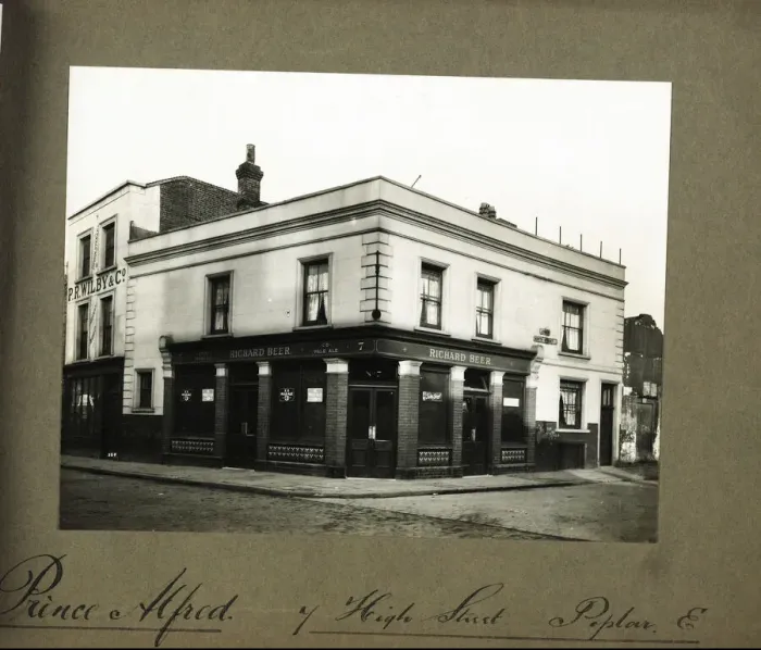 Framed Print : Photograph of Prince Alfred PH, Poplar, London Framed Print : Photograph of Prince Alfred PH, Poplar, London