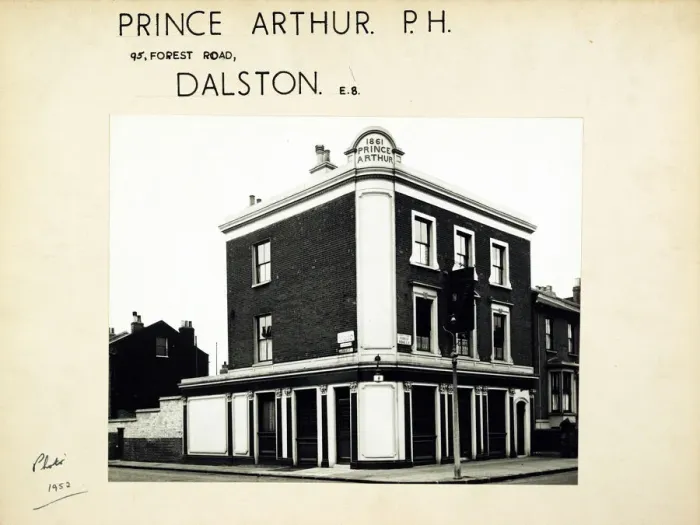 Framed Print : Photograph of Prince Arthur PH, Dalston, London Framed Print : Photograph of Prince Arthur PH, Dalston, London