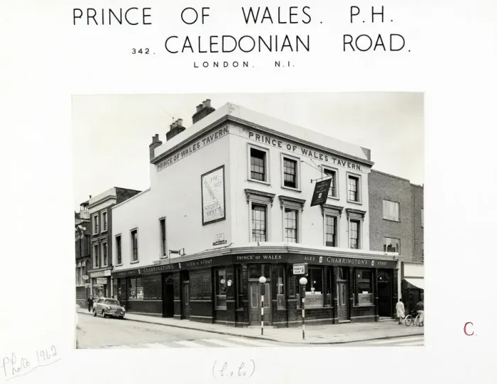 Framed Print : Photograph of Prince Of Wales PH, Barnsbury, London Framed Print : Photograph of Prince Of Wales PH, Barnsbury, London