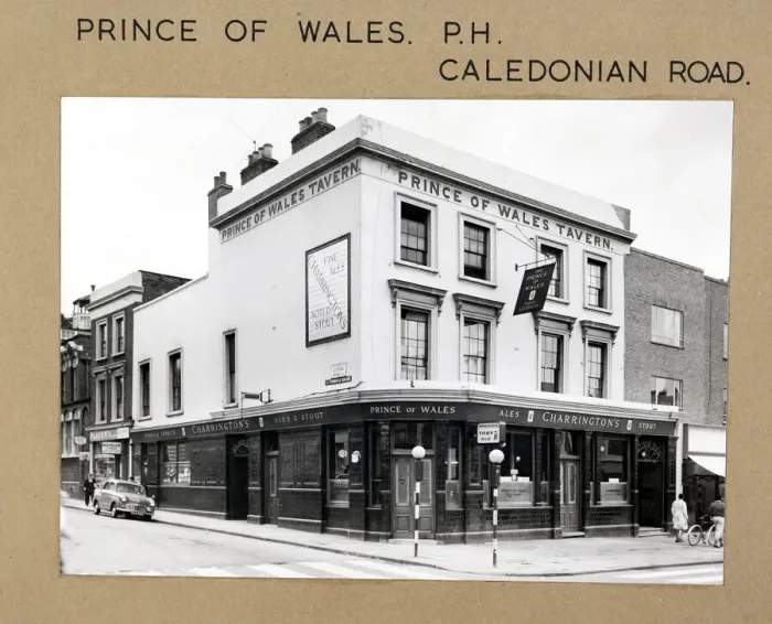 Framed Print : Photograph of Prince Of Wales PH, Barnsbury, London Framed Print : Photograph of Prince Of Wales PH, Barnsbury, London