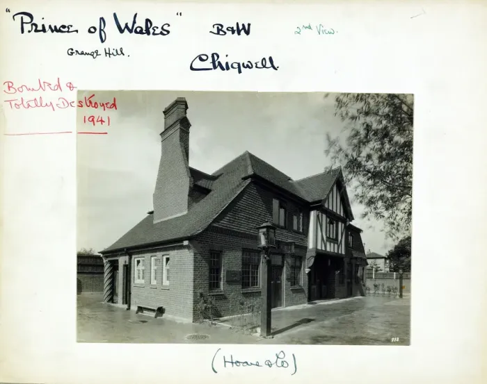 Framed Print : Photograph of Prince Of Wales PH, Chigwell (Old), Essex Framed Print : Photograph of Prince Of Wales PH, Chigwell (Old), Essex