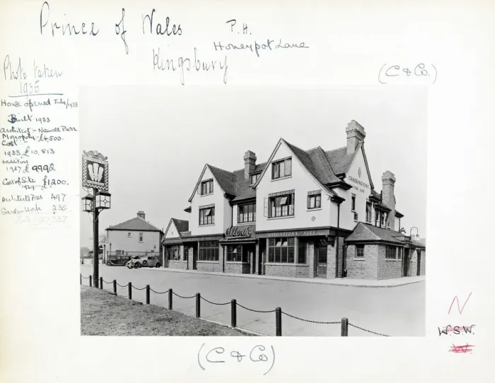 Framed Print : Photograph of Prince Of Wales PH, Kingsbury, London Framed Print : Photograph of Prince Of Wales PH, Kingsbury, London