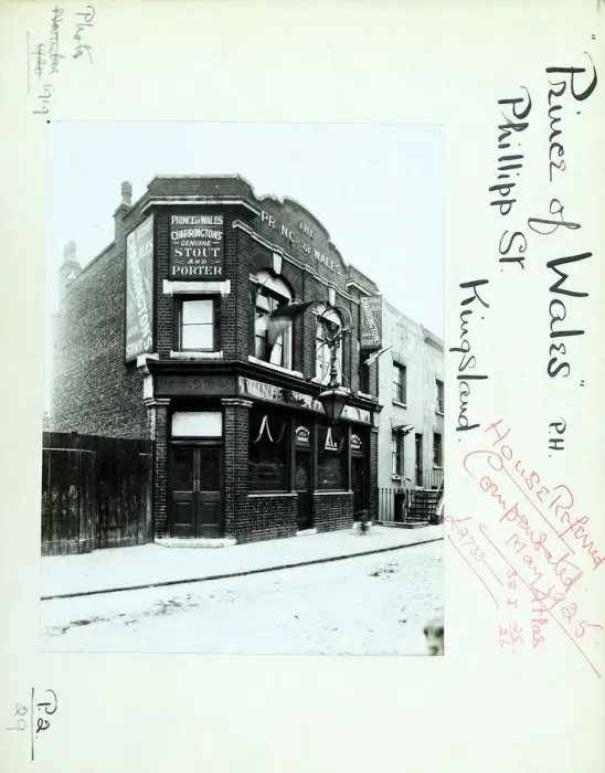 Framed Print : Photograph of Prince Of Wales PH, Kingsland, London Framed Print : Photograph of Prince Of Wales PH, Kingsland, London