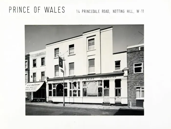 Framed Print : Photograph of Prince Of Wales PH, Notting Hill, London Framed Print : Photograph of Prince Of Wales PH, Notting Hill, London