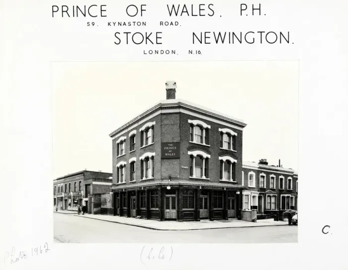Framed Print : Photograph of Prince Of Wales PH, Stoke Newington, London Framed Print : Photograph of Prince Of Wales PH, Stoke Newington, London