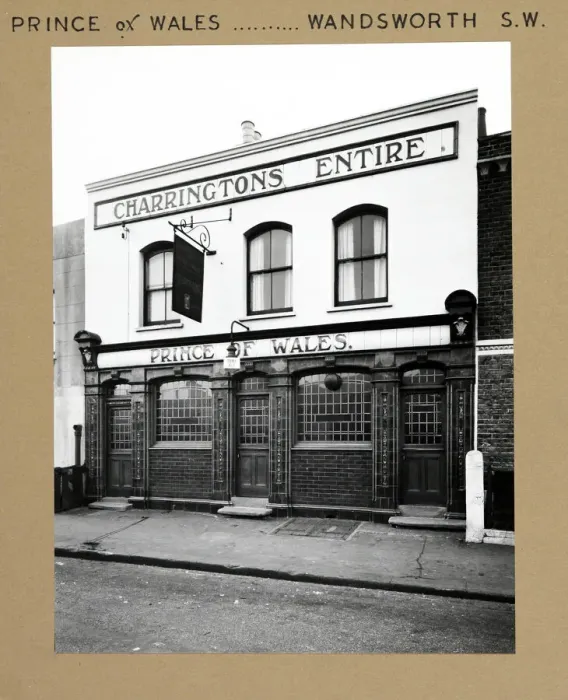 Framed Print : Photograph of Prince Of Wales PH, Wandsworth, London Framed Print : Photograph of Prince Of Wales PH, Wandsworth, London