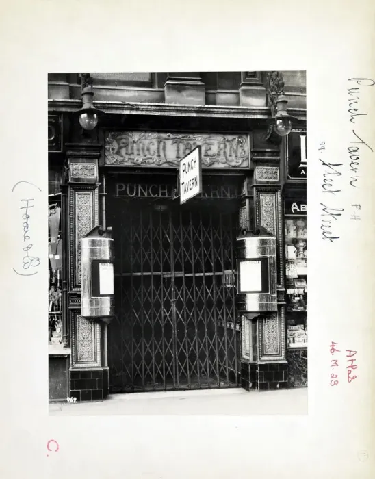 Framed Print : Photograph of Punch Tavern, City, London Framed Print : Photograph of Punch Tavern, City, London