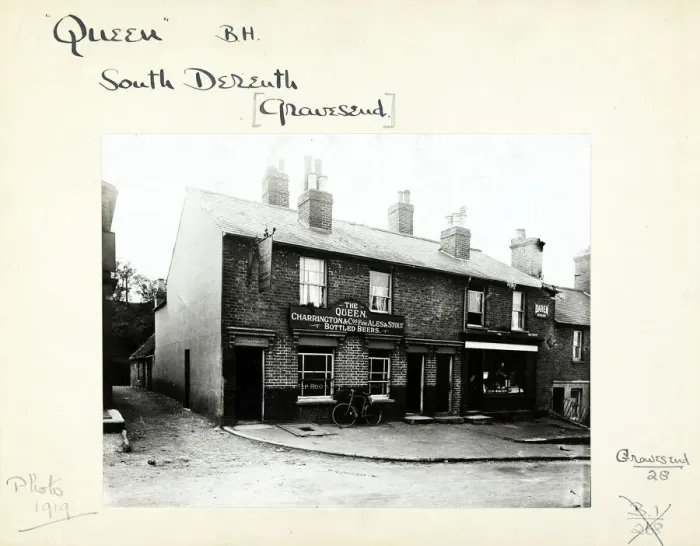 Framed Print : Photograph of Queen PH, Gravesend, Kent Framed Print : Photograph of Queen PH, Gravesend, Kent