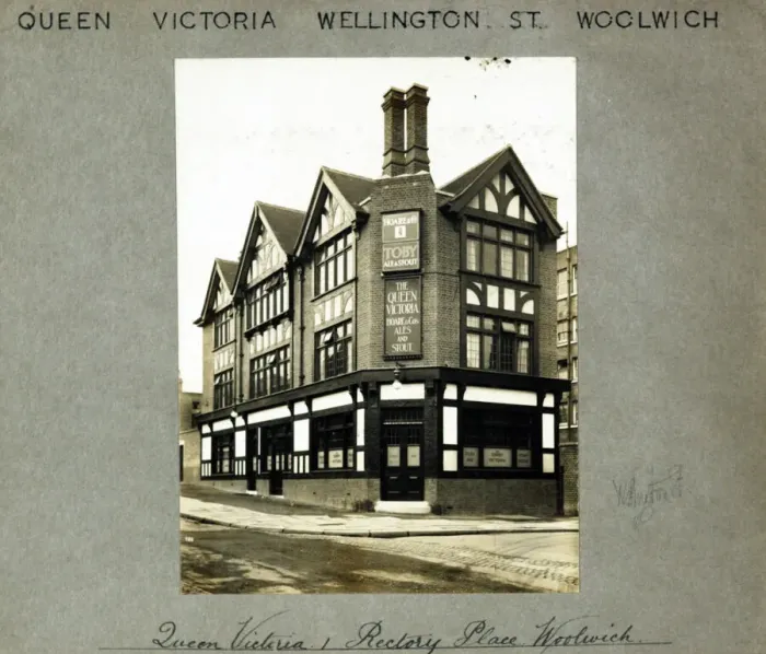 Framed Print : Photograph of Queen Victoria PH, Woolwich, London Framed Print : Photograph of Queen Victoria PH, Woolwich, London