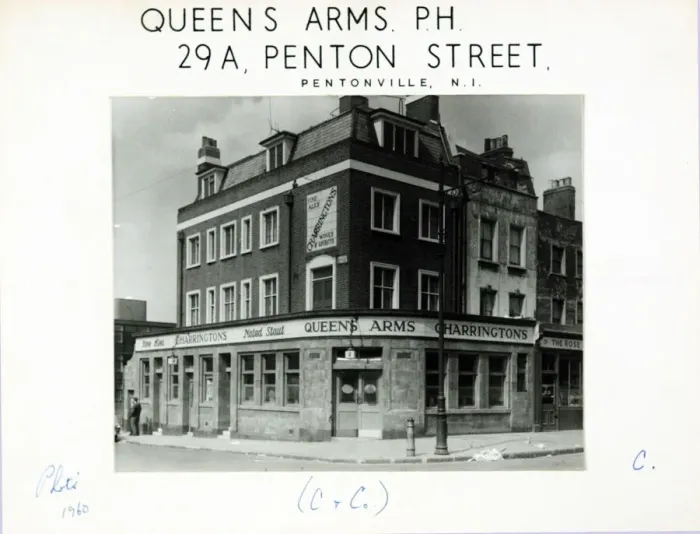 Framed Print : Photograph of Queens Arms, Pentonville, London Framed Print : Photograph of Queens Arms, Pentonville, London