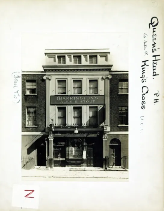 Framed Print : Photograph of Queens Head PH, Kings Cross, London Framed Print : Photograph of Queens Head PH, Kings Cross, London