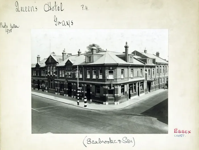 Framed Print : Photograph of Queens Hotel, Grays, Essex Framed Print : Photograph of Queens Hotel, Grays, Essex