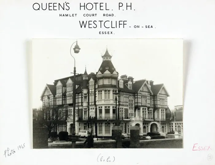 Framed Print : Photograph of Queens Hotel, Westcliff, Essex Framed Print : Photograph of Queens Hotel, Westcliff, Essex