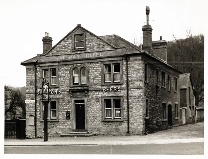 Framed Print : Photograph of Railway Hotel, Yeovil, Somerset Framed Print : Photograph of Railway Hotel, Yeovil, Somerset