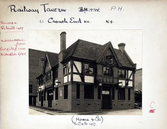 Framed Print : Photograph of Railway Tavern, Crouch End, London Framed Print : Photograph of Railway Tavern, Crouch End, London