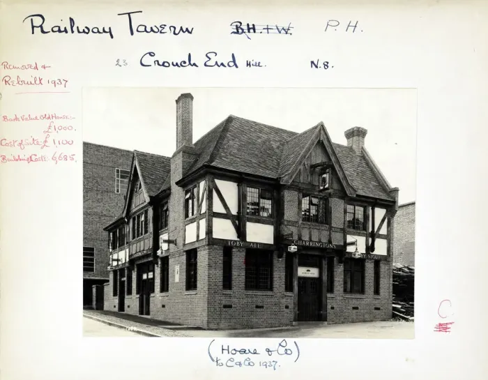 Framed Print : Photograph of Railway Tavern, Crouch End, London Framed Print : Photograph of Railway Tavern, Crouch End, London