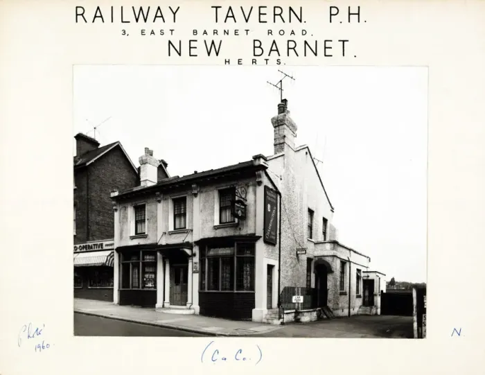 Framed Print : Photograph of Railway Tavern, New Barnet, Greater London