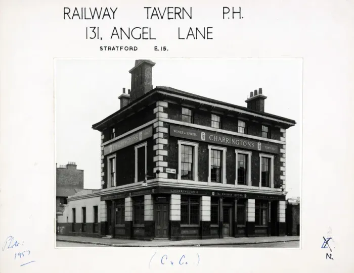 Framed Print : Photograph of Railway Tavern, Stratford, London Framed Print : Photograph of Railway Tavern, Stratford, London