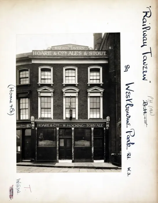 Framed Print : Photograph of Railway Tavern, Westbourne Park, London Framed Print : Photograph of Railway Tavern, Westbourne Park, London