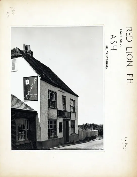 Framed Print : Photograph of Red Lion PH, Ash, Kent Framed Print : Photograph of Red Lion PH, Ash, Kent