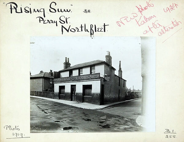 Photograph of Rising Sun PH, Gravesend (Oldest), Kent