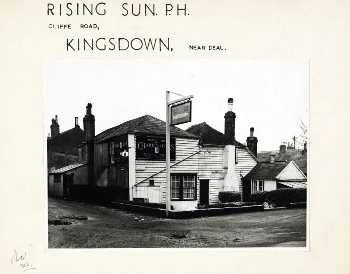 Framed Print : Photograph of Rising Sun PH, Kingsdown, Kent Framed Print : Photograph of Rising Sun PH, Kingsdown, Kent