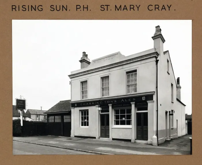 Framed Print : Photograph of Rising Sun PH, St Mary Cray, Greater London Framed Print : Photograph of Rising Sun PH, St Mary Cray, Greater London