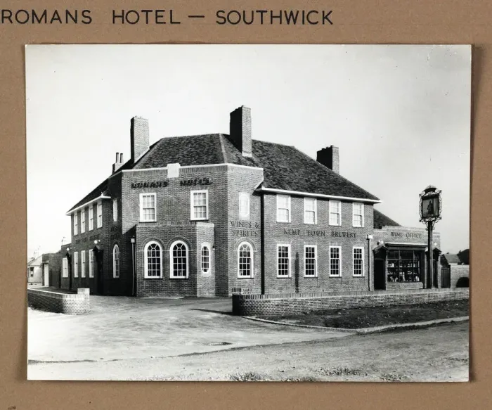 Framed Print : Photograph of Romans Hotel, Southwick, Sussex Framed Print : Photograph of Romans Hotel, Southwick, Sussex