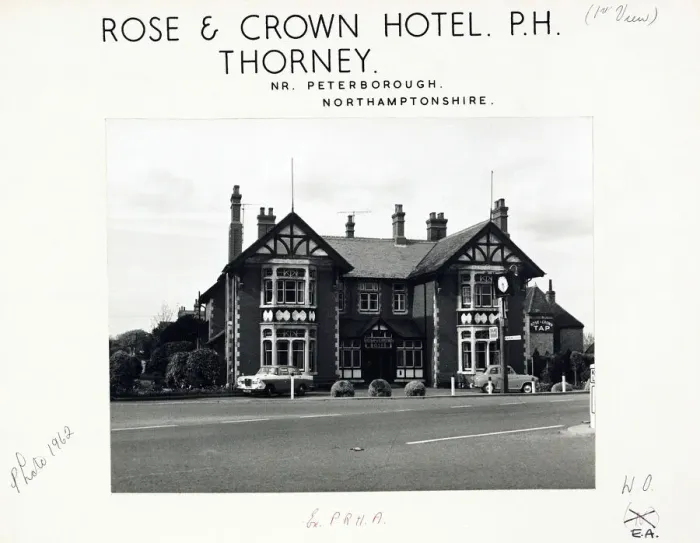 Framed Print : Photograph of Rose & Crown PH, Thorney, Cambridgeshire Framed Print : Photograph of Rose & Crown PH, Thorney, Cambridgeshire