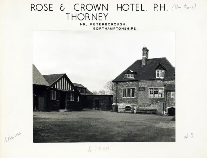 Framed Print : Photograph of Rose & Crown PH, Thorney, Cambridgeshire Framed Print : Photograph of Rose & Crown PH, Thorney, Cambridgeshire