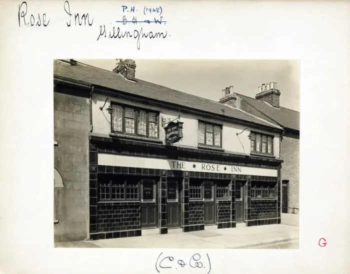 Framed Print : Photograph of Rose Inn, Gillingham (New), Kent Framed Print : Photograph of Rose Inn, Gillingham (New), Kent