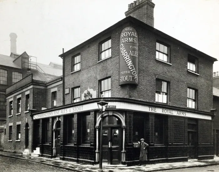 Framed Print : Photograph of Royal Arms, Silvertown, London Framed Print : Photograph of Royal Arms, Silvertown, London