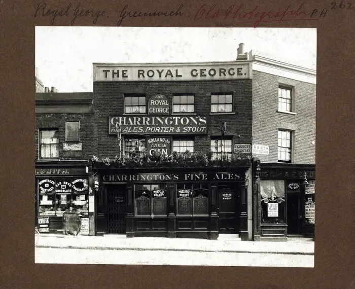 Framed Print : Photograph of Royal George PH, Greenwich, London Framed Print : Photograph of Royal George PH, Greenwich, London