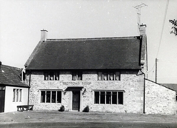 Photograph of Royal Oak Inn, Yeovil, Somerset