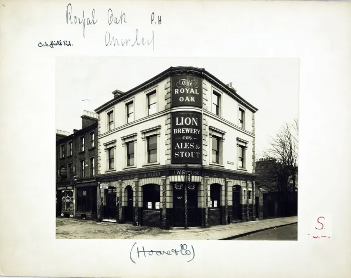Framed Print : Photograph of Royal Oak PH, Anerley, Greater London Framed Print : Photograph of Royal Oak PH, Anerley, Greater London